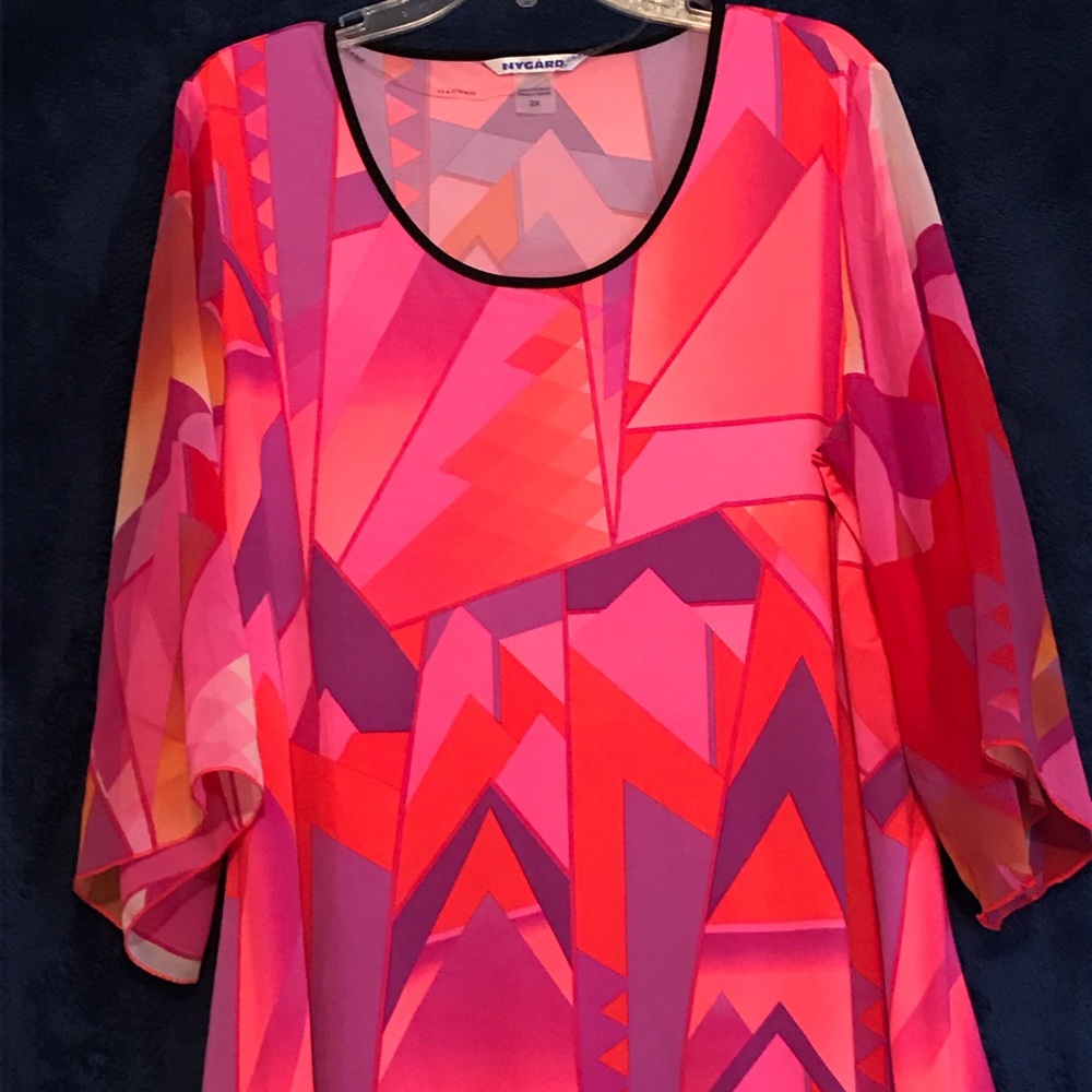 Blouse - geometric pattern